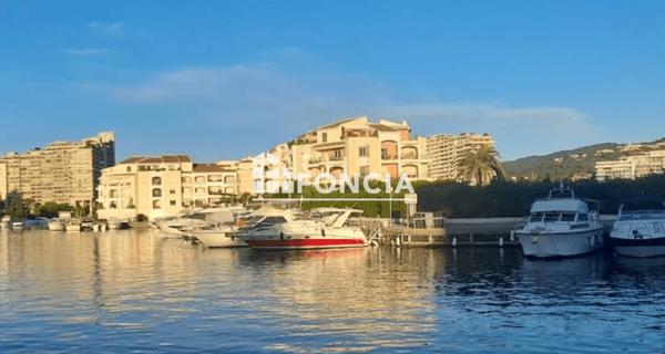 Location Appartement - Mandelieu-la-napoule 06210