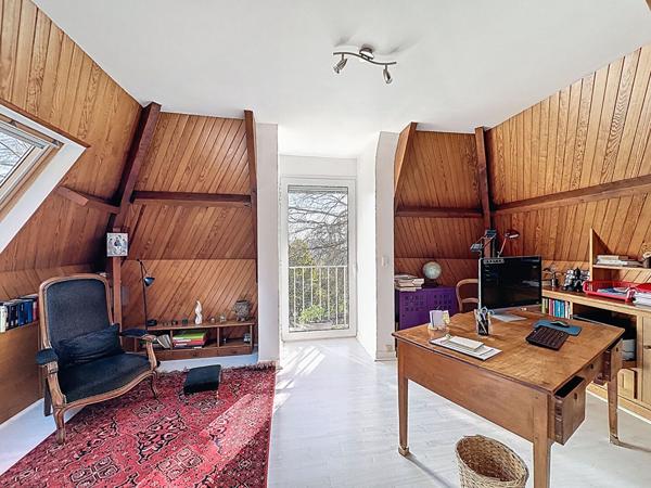 maison 7 pièces, 5 chambres, saint leu la foret, terrain 1443 m², beaux volumes, lumineux, gare ligne H,