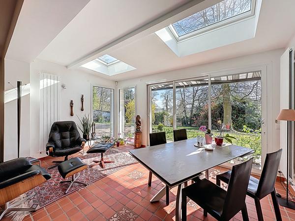 maison 7 pièces, 5 chambres, saint leu la foret, terrain 1443 m², beaux volumes, lumineux, gare ligne H,