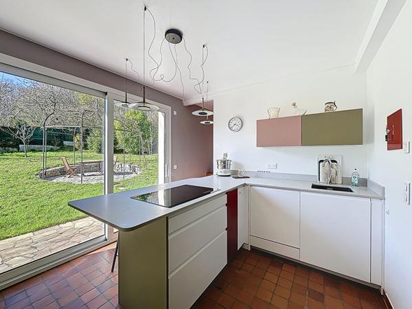 maison 7 pièces, 5 chambres, saint leu la foret, terrain 1443 m², beaux volumes, lumineux, gare ligne H,