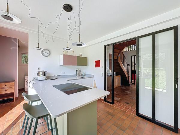 maison 7 pièces, 5 chambres, saint leu la foret, terrain 1443 m², beaux volumes, lumineux, gare ligne H,