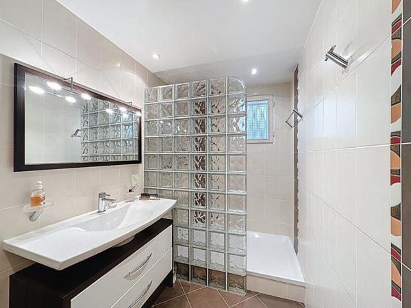 maison 7 pièces, 5 chambres, saint leu la foret, terrain 1443 m², beaux volumes, lumineux, gare ligne H,