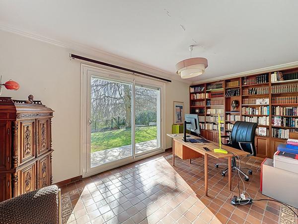 maison 7 pièces, 5 chambres, saint leu la foret, terrain 1443 m², beaux volumes, lumineux, gare ligne H,