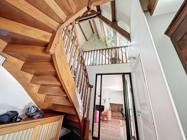 maison 7 pièces, 5 chambres, saint leu la foret, terrain 1443 m², beaux volumes, lumineux, gare ligne H,