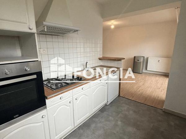 Location Appartement 5 pièces 79.8 m² - Saint Vallier 26240
