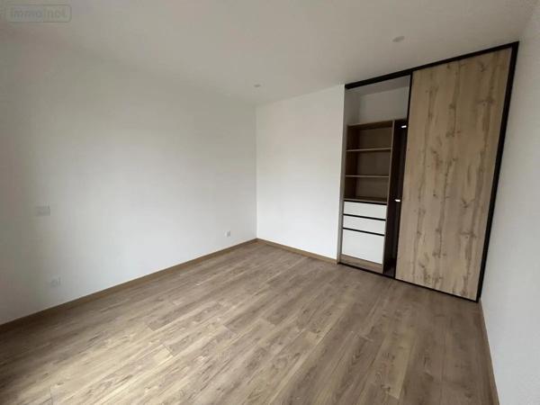 Location - Maison La Chapelle-des-Fougeretz 35520 5 pièces 147 m 2