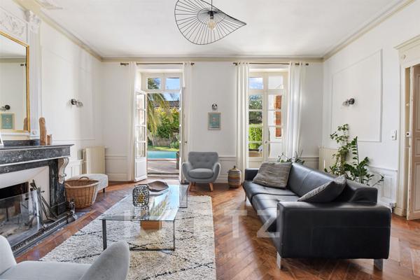 Couvent restauré avec dépendances et piscine à 15 minutes de Toulouse