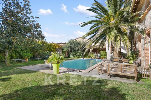 Couvent restauré avec dépendances et piscine à 15 minutes de Toulouse