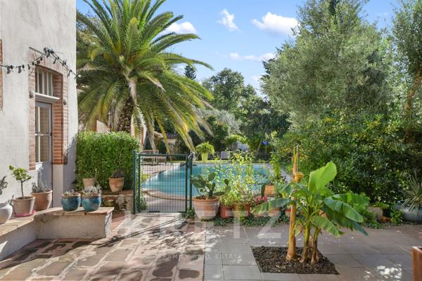 Couvent restauré avec dépendances et piscine à 15 minutes de Toulouse