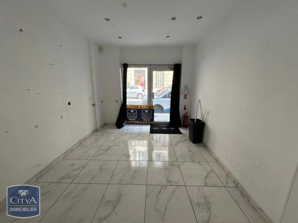 Location local commercial 32.41m²