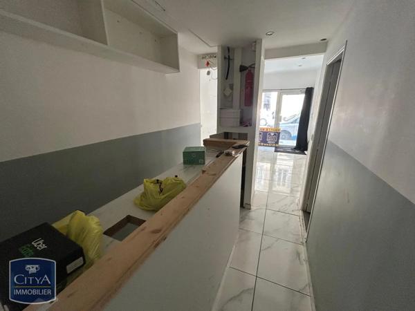 Location local commercial 32.41m²