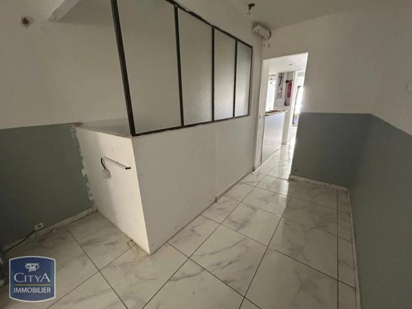 Location local commercial 32.41m²