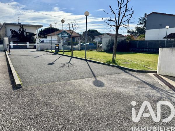 Parking à vendre 12 m² Royan