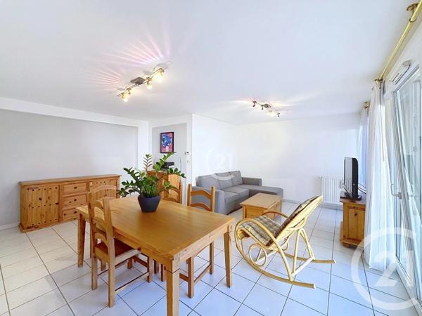 Appartement T5 à vendre  5 pièces - 98,67 m 2   BELFORT  - 90