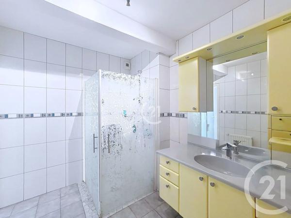 Appartement T5 à vendre  5 pièces - 98,67 m 2   BELFORT  - 90