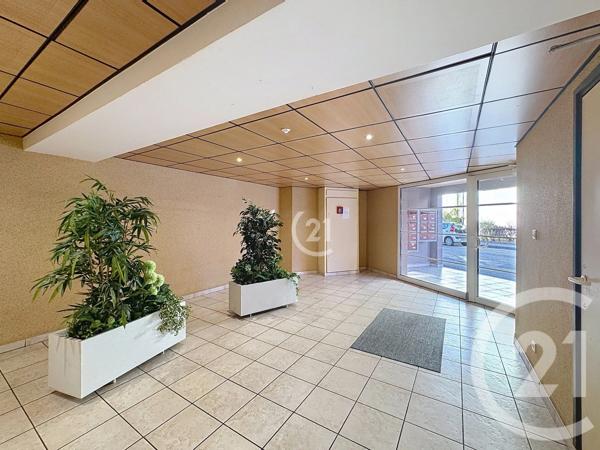 Appartement T5 à vendre  5 pièces - 98,67 m 2   BELFORT  - 90