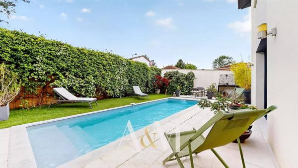 Villa T5 de 135 m² + garage + piscine sur 379 m²