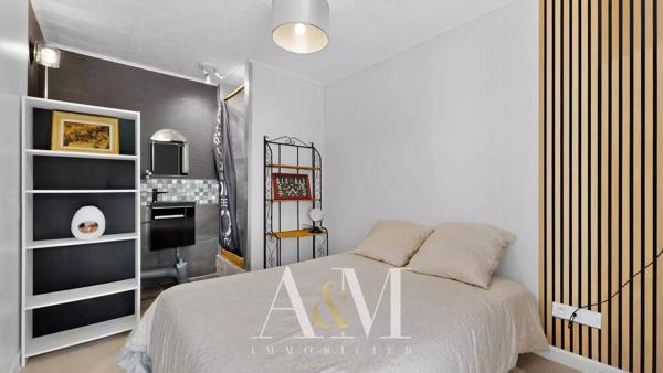 Villa T5 de 135 m² + garage + piscine sur 379 m²
