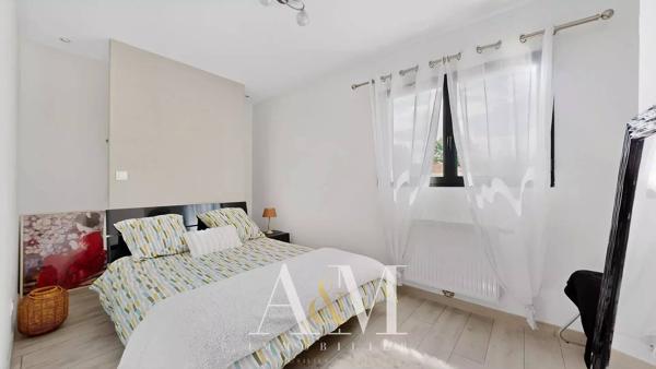 Villa T5 de 135 m² + garage + piscine sur 379 m²