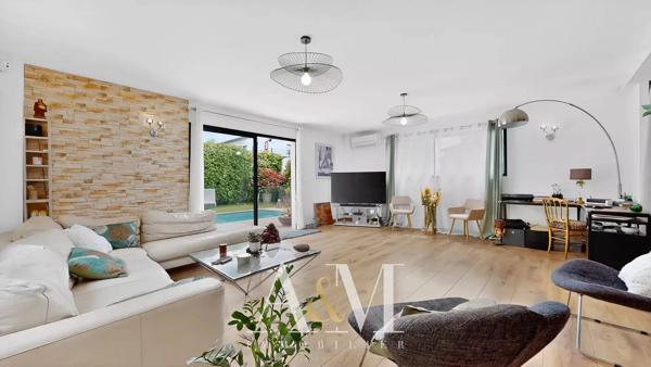 Villa T5 de 135 m² + garage + piscine sur 379 m²