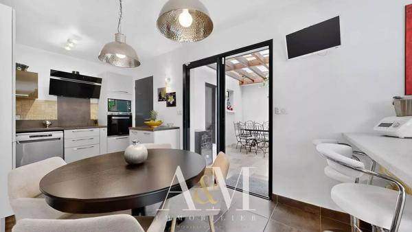 Villa T5 de 135 m² + garage + piscine sur 379 m²