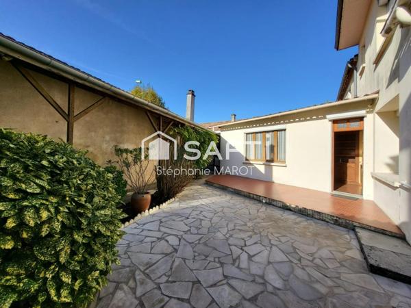 Maison de bourg avec garage et grand atelier