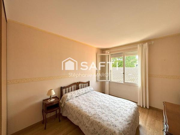 Maison de bourg avec garage et grand atelier