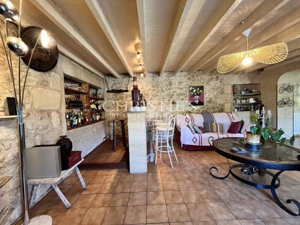 Maison de charme avec piscine au cœur des vignes