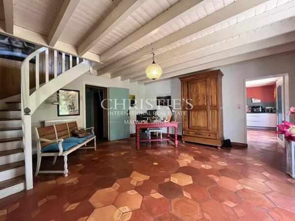 Maison de charme avec piscine au cœur des vignes