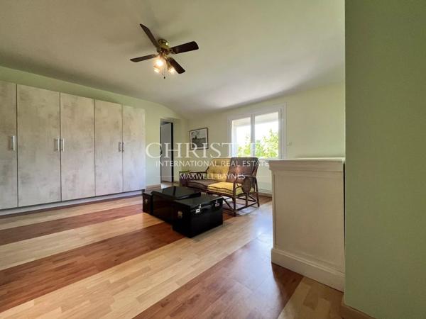 Maison de charme avec piscine au cœur des vignes