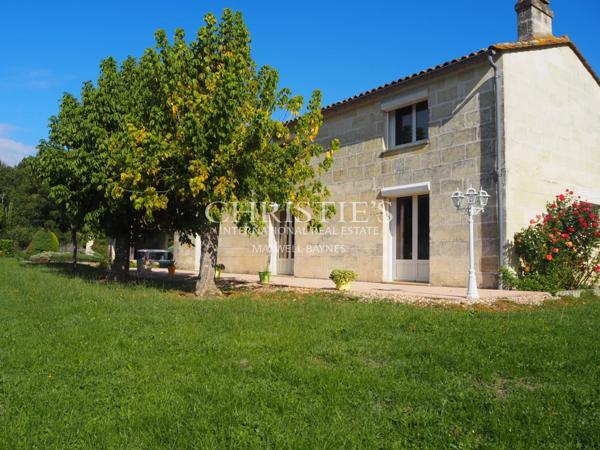 Maison de charme avec piscine au cœur des vignes