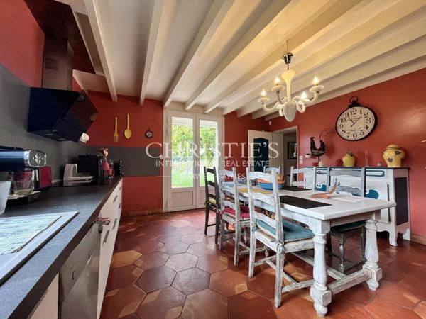 Maison de charme avec piscine au cœur des vignes