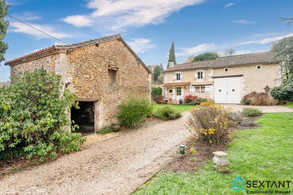 Charmante maison en pierre, situation privilégiée, piscine, 3 à 4 chambres, bureau, piscine, dépendance, sur 3250 m2