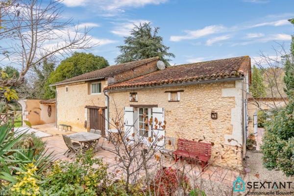 Charmante maison en pierre, situation privilégiée, piscine, 3 à 4 chambres, bureau, piscine, dépendance, sur 3250 m2