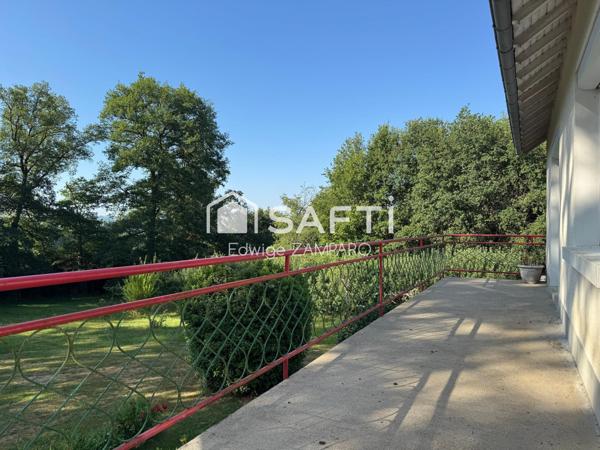 Emplacement recherché - À l'étage : 50 m2 habitables non comptabilisés !