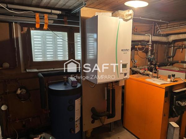 Emplacement recherché - À l'étage : 50 m2 habitables non comptabilisés !