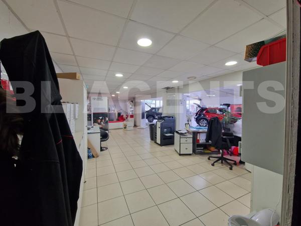 Local commercial 700 m² – Axe très passant – Saint-Clément (89)