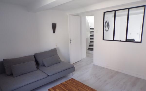 Appartement à louer    3 pièces • 58,40 m2 La Tour-d'Aigues
