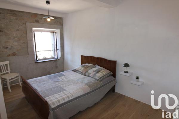 Appartement 5 pièces de 107 m² à Saint-Laurent-de-Cerdans (66260)