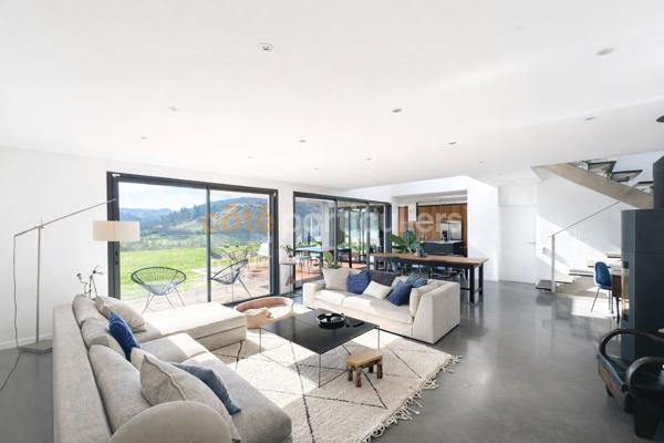 Vente Villa223 m² - 6 Pièces - POLIGNAC (43000)