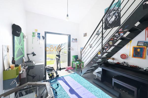 Vente Villa223 m² - 6 Pièces - POLIGNAC (43000)