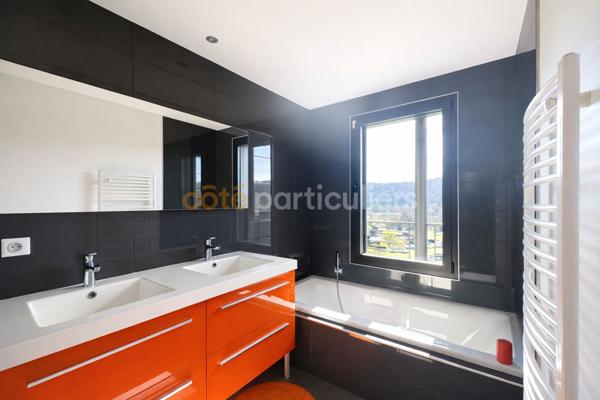 Vente Villa223 m² - 6 Pièces - POLIGNAC (43000)