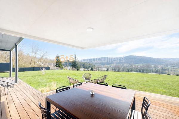 Vente Villa223 m² - 6 Pièces - POLIGNAC (43000)