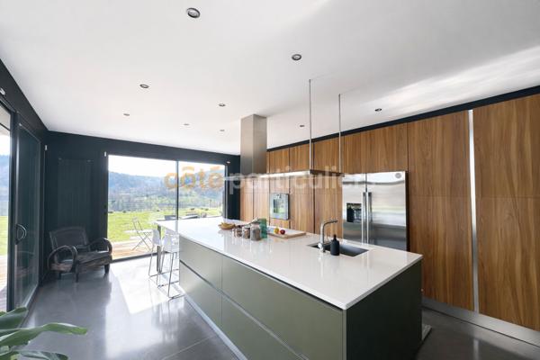 Vente Villa223 m² - 6 Pièces - POLIGNAC (43000)