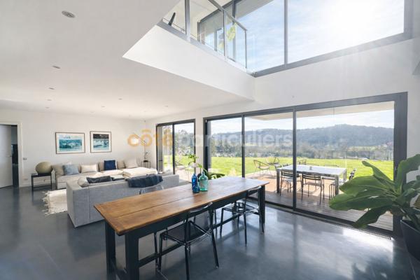 Vente Villa223 m² - 6 Pièces - POLIGNAC (43000)
