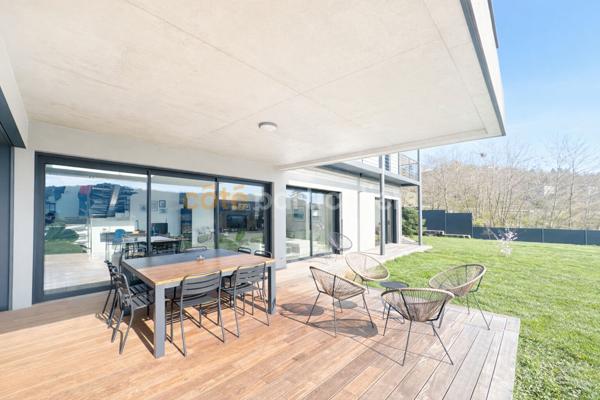 Vente Villa223 m² - 6 Pièces - POLIGNAC (43000)