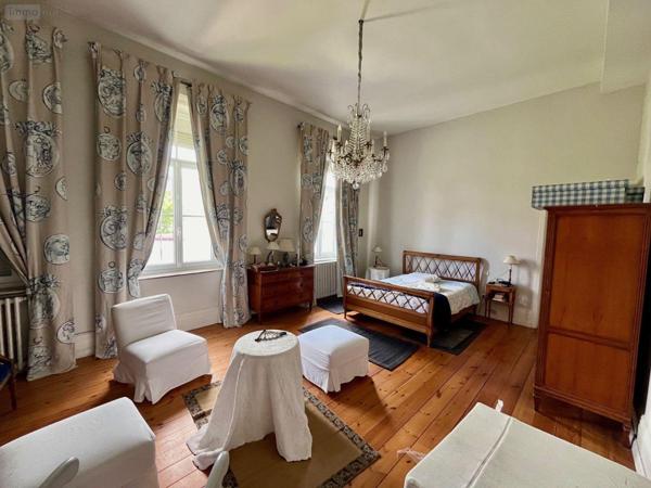 Maison de maître à vendre à Hazebrouck dans le Nord (59190), ref : 13078/3598   
CENTRE VILLE