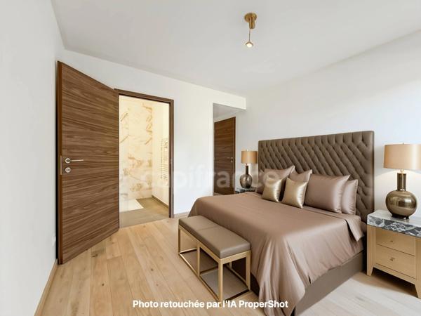 Appartement à vendre 5 pièces DIVONNE LES BAINS (01) - 108m2 - terrasse, jardin clos, cave, 1 garage fermé.