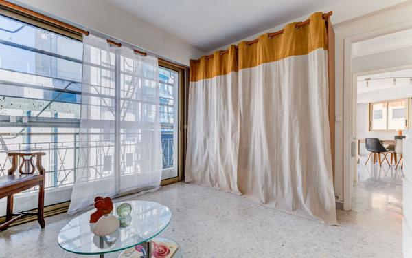 Appartement à vendre    3 pièces • 69,25 m2 Nice