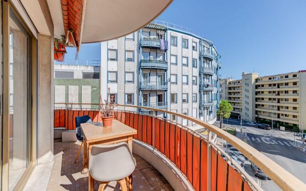 Appartement à vendre    3 pièces • 69,25 m2 Nice